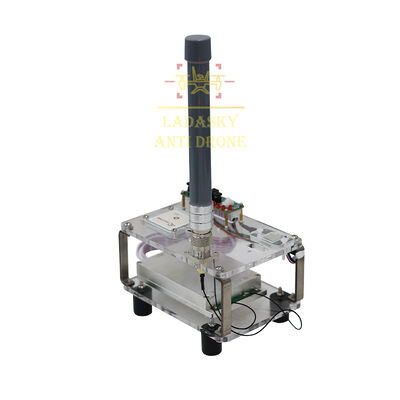 kupować Wielo-System GNSS Spoofing Module z 80dB regulacji mocy i 2km zasięgu. Portable Anti-Drone urządzenie dla bezpieczeństwa obwodu i ochrony infrastruktury krytycznej produkcja online