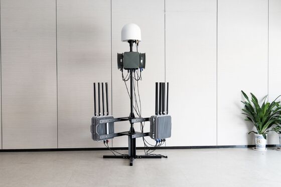 Full-Band 70MHz–6GHz Fixed Anti-UAV Solution | 10KM Detection & Jamming Range, FPV Video Capture, 24-Hour Unattended Operation Dji